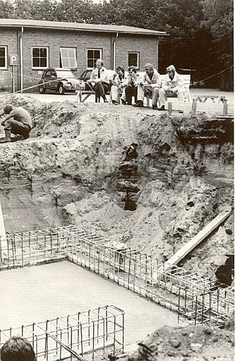 1977-09 vloer kelder gestort.jpg